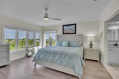 848 Evergreen Way Longboat Key FL 34228