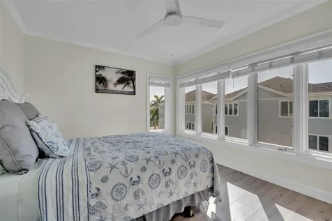 848 Evergreen Way Longboat Key FL 34228