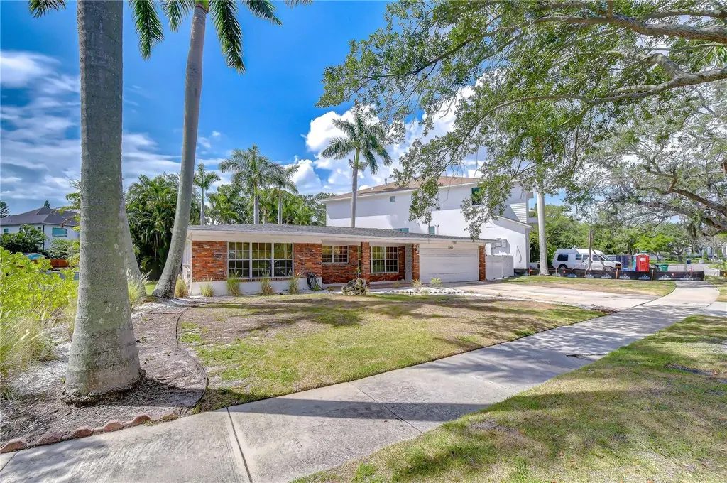 5006 W Dickens Avenue Tampa FL 33629