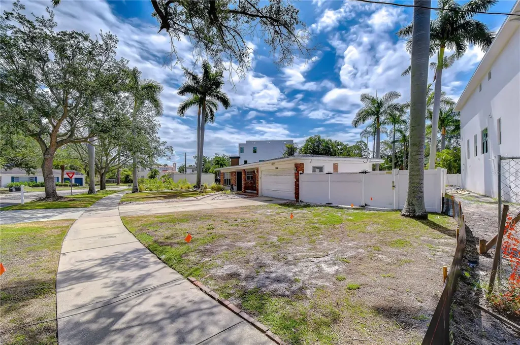 5006 W Dickens Avenue Tampa FL 33629