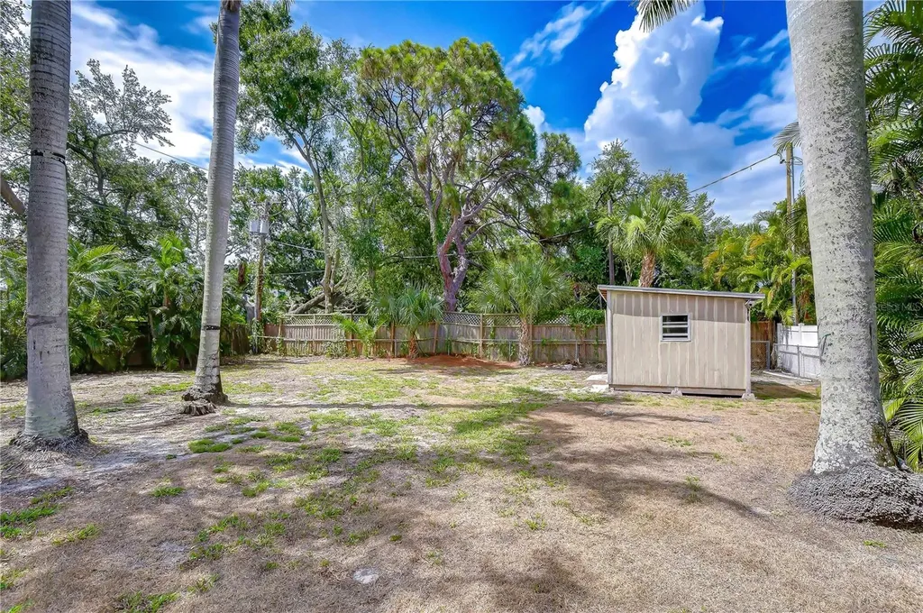 5006 W Dickens Avenue Tampa FL 33629
