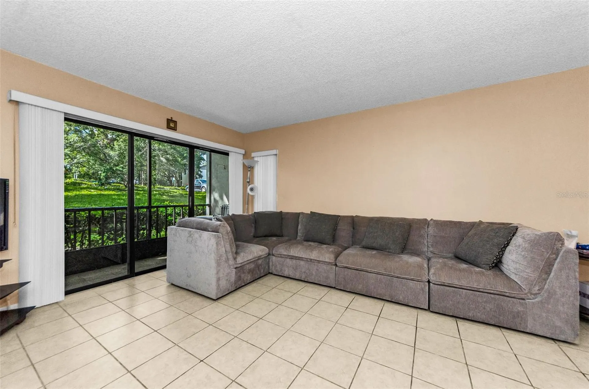 2575 Pine Ridge Way S Palm Harbor FL 34684