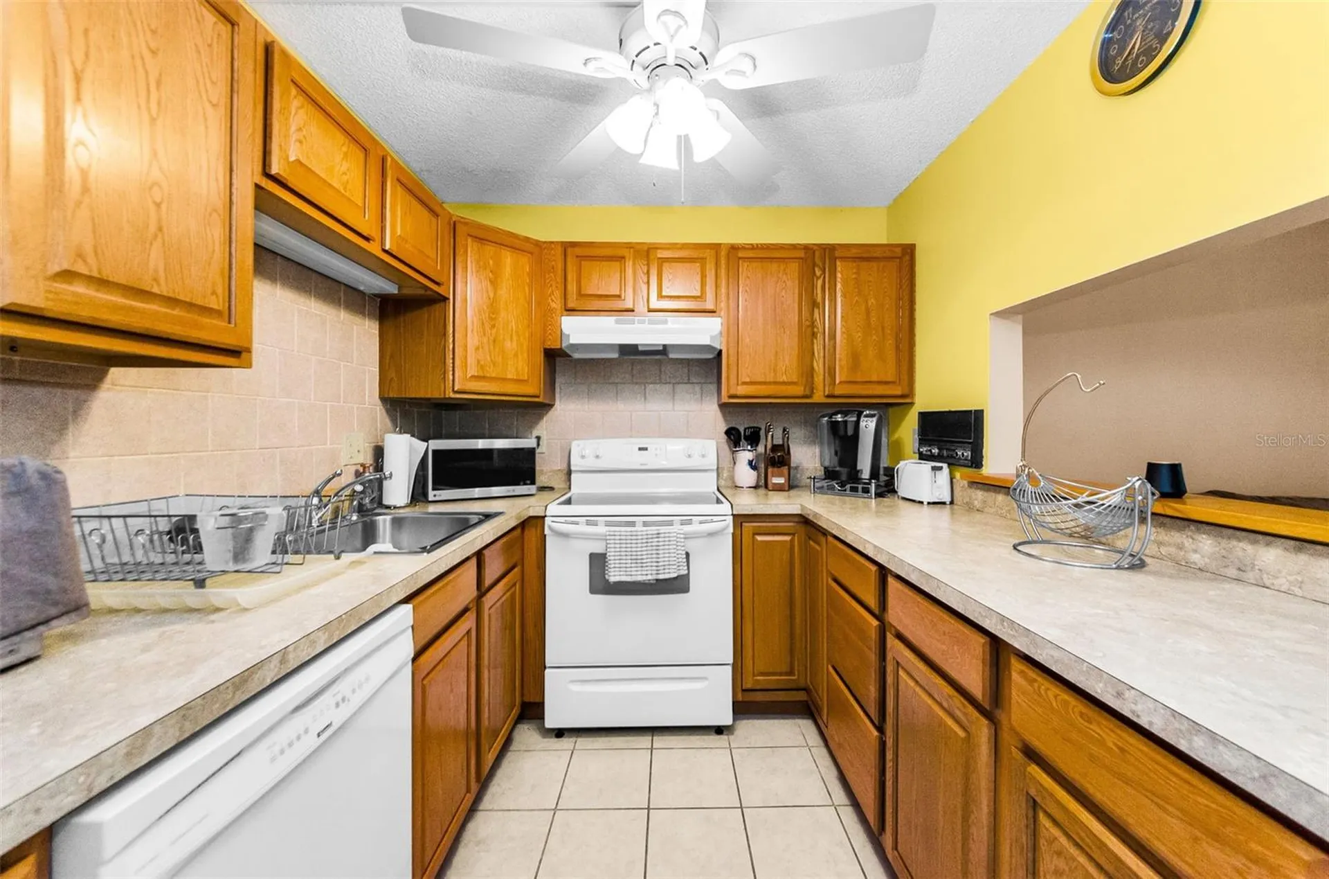 2575 Pine Ridge Way S Palm Harbor FL 34684