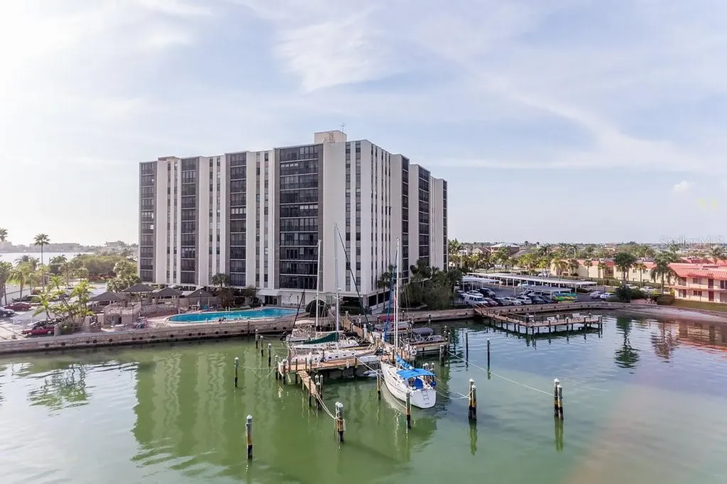 10355 Paradise Boulevard Treasure Island FL 33706
