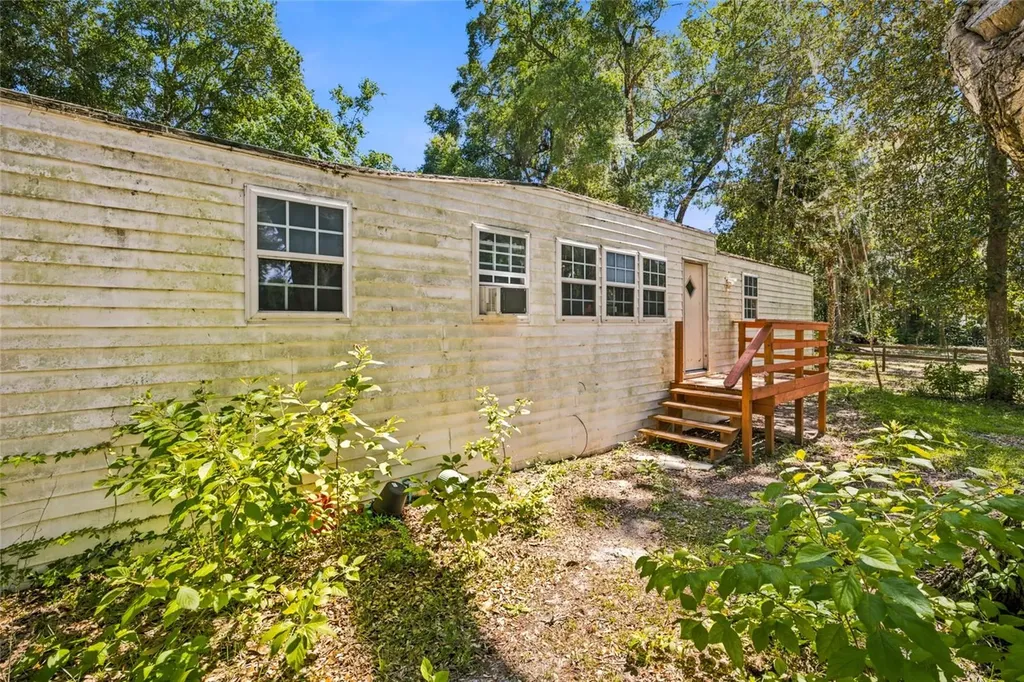 14000 NE 47th Avenue Anthony FL 32617