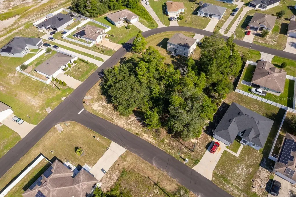 2017 Maple Lane Poinciana FL 34759