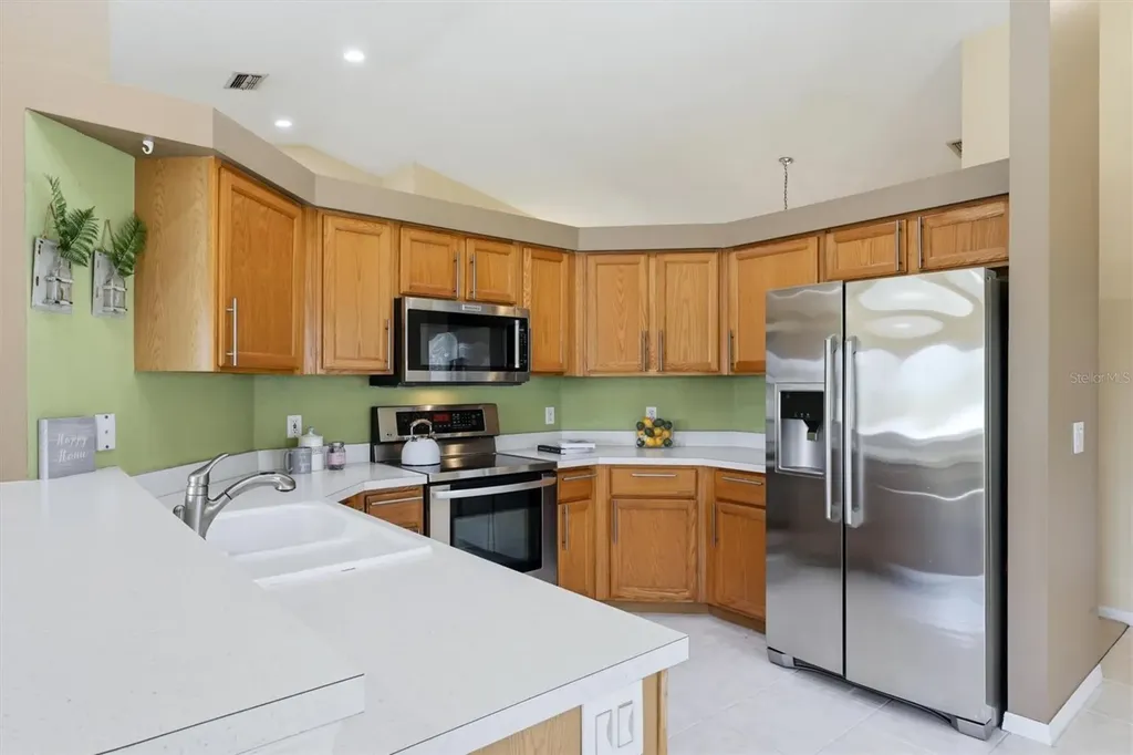 5157 39th Street W Bradenton FL 34210