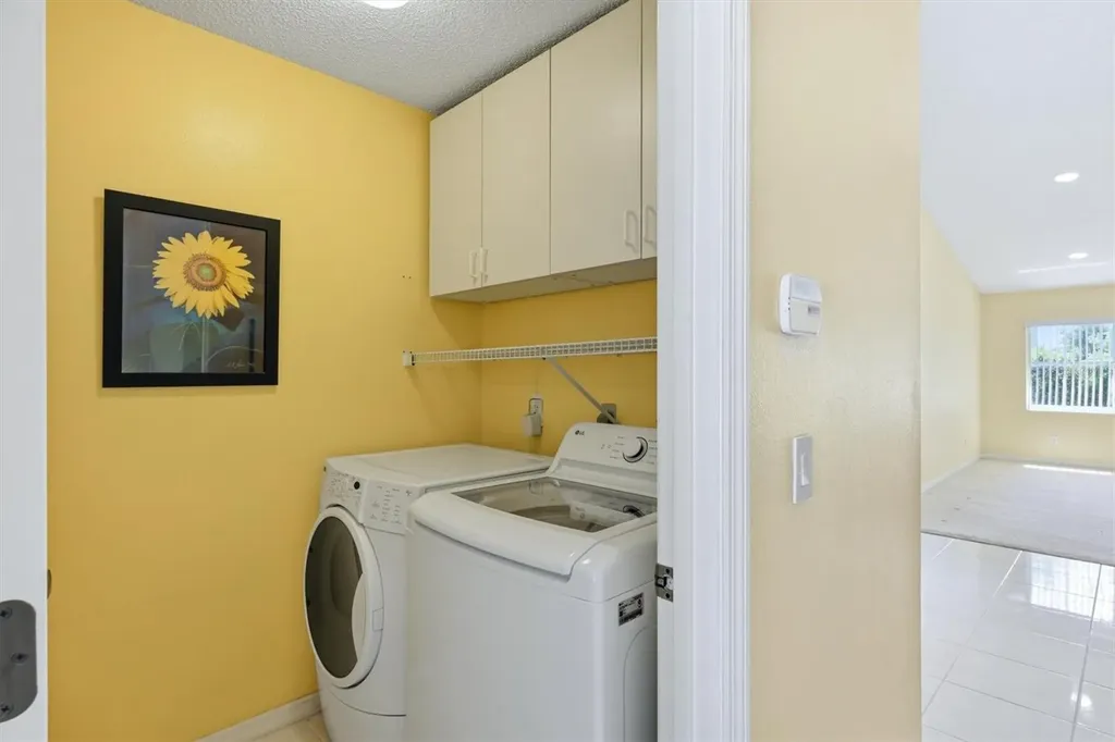5157 39th Street W Bradenton FL 34210