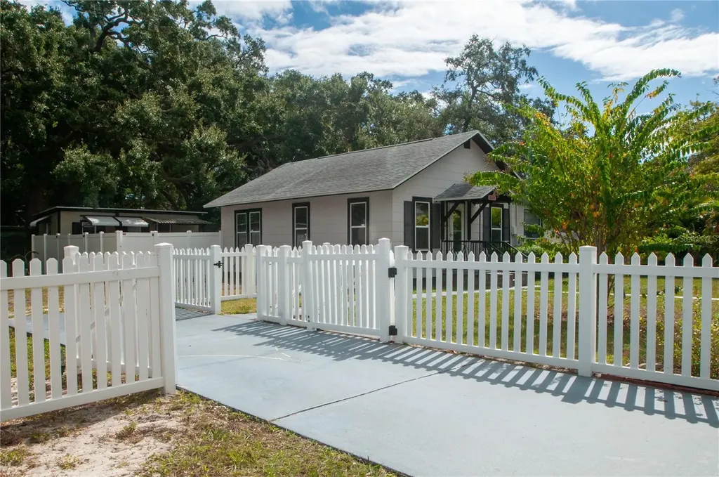 1235 Bass Boulevard Dunedin FL 34698