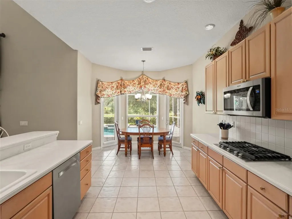 17422 Heather Oaks Place Tampa FL 33647