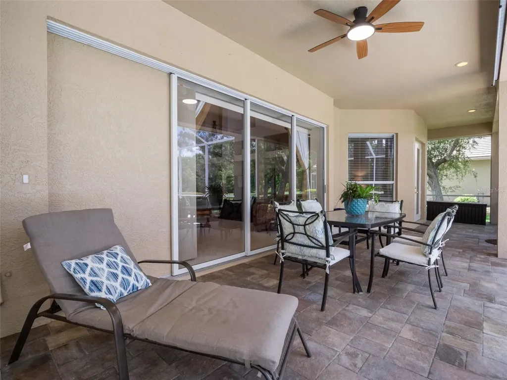 17422 Heather Oaks Place Tampa FL 33647