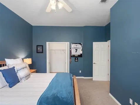 17422 Heather Oaks Place Tampa FL 33647