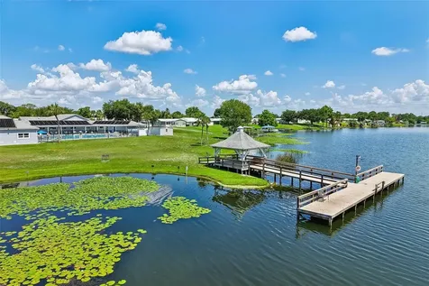 1433 Apache Circle Tavares FL 32778
