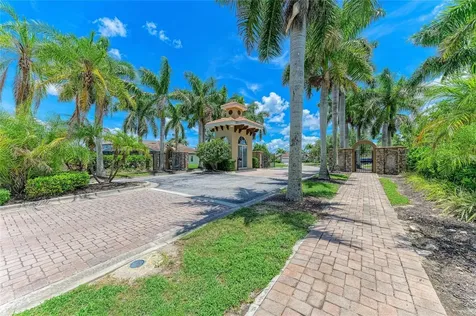 2084 La Palma Avenue Port Charlotte FL 33953