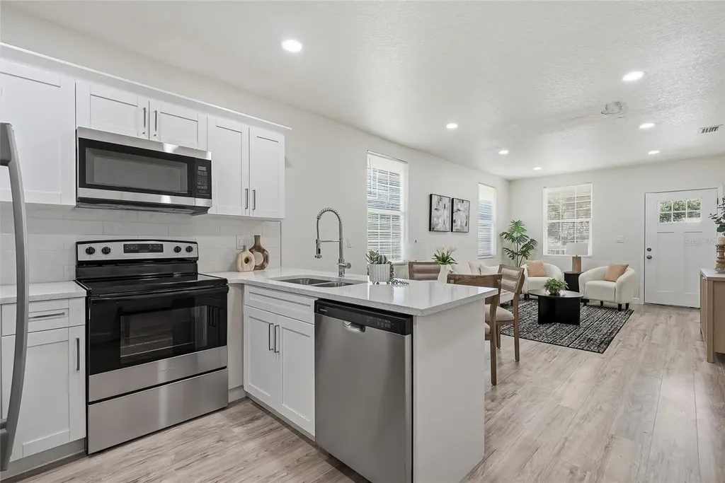 7608 N Huntley Avenue Tampa FL 33604