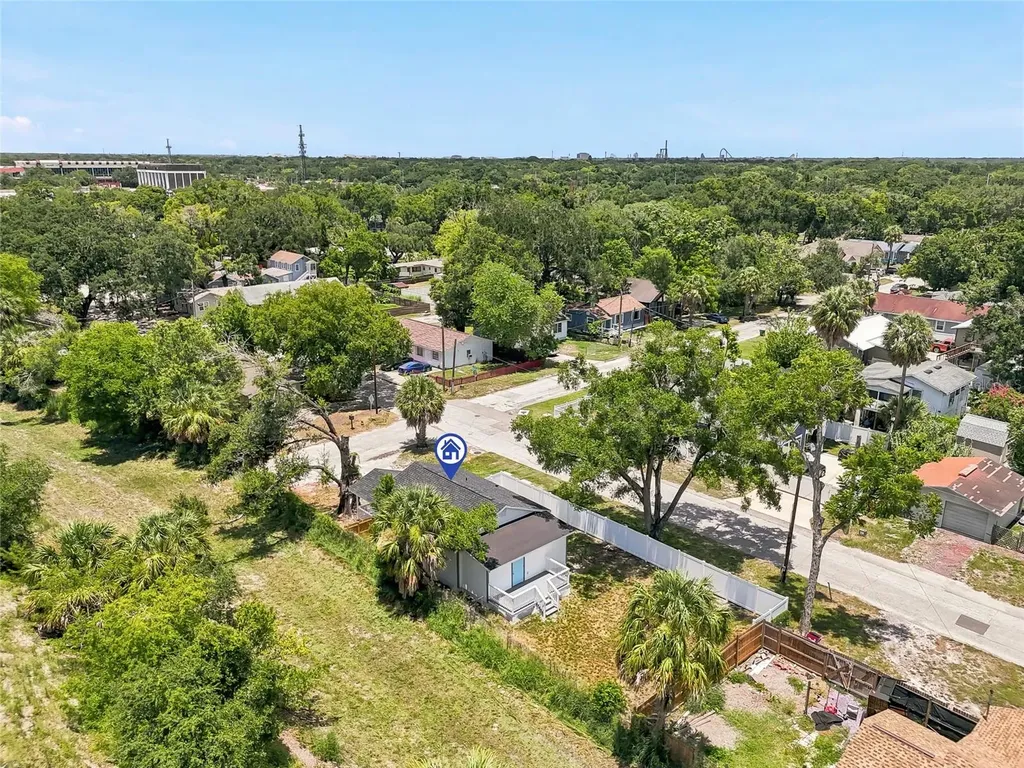 7608 N Huntley Avenue Tampa FL 33604