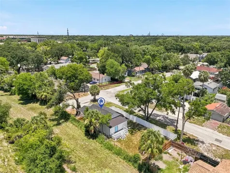 7608 N Huntley Avenue Tampa FL 33604