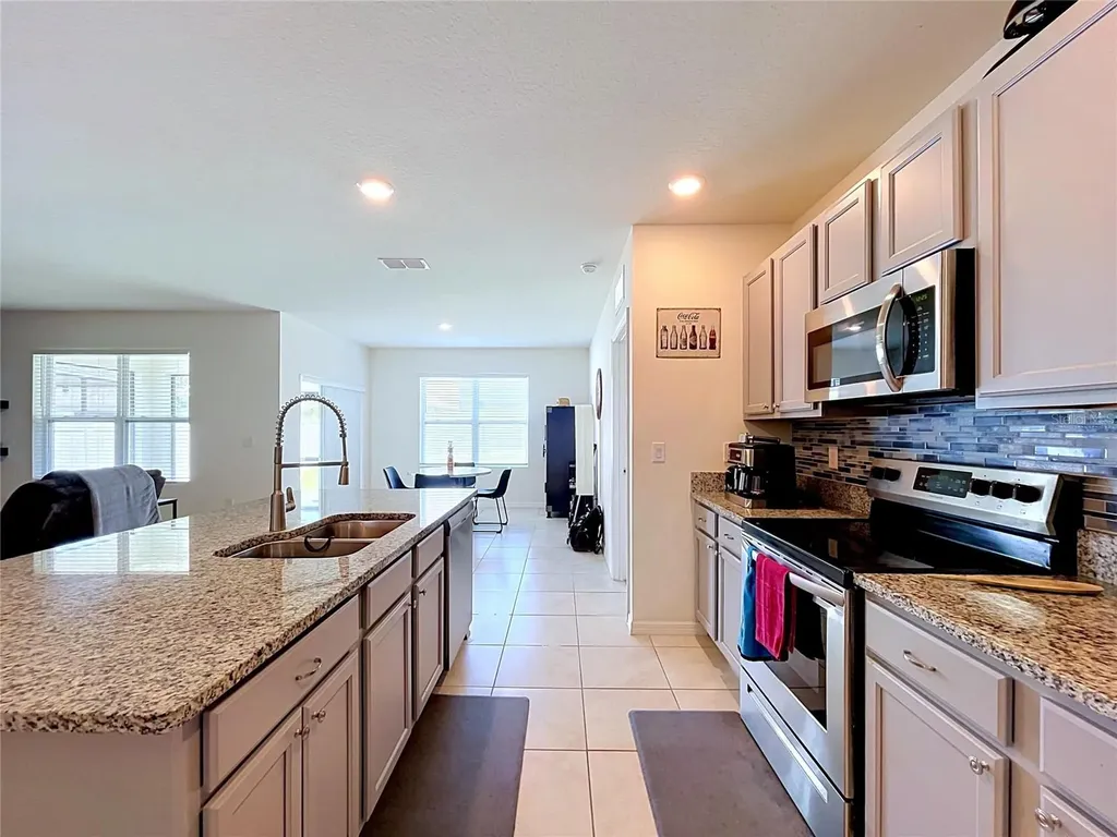 148 Ludisia Loop Davenport FL 33837