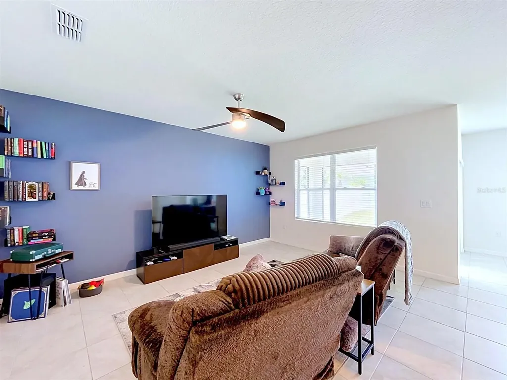 148 Ludisia Loop Davenport FL 33837