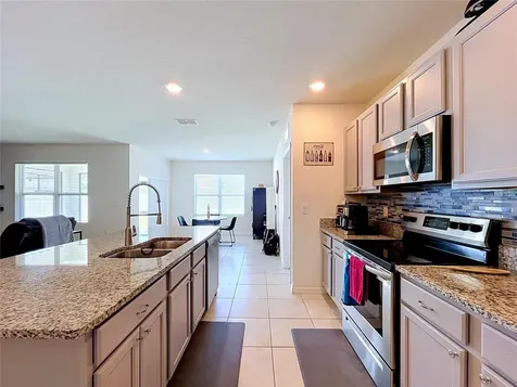 148 Ludisia Loop Davenport FL 33837