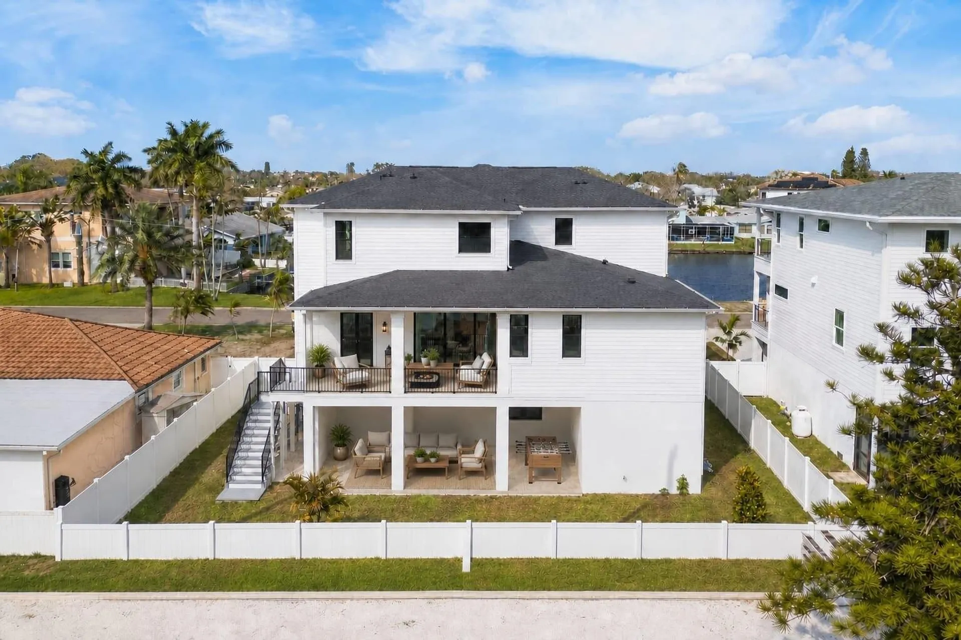220 90th Avenue NE St Petersburg FL 33702