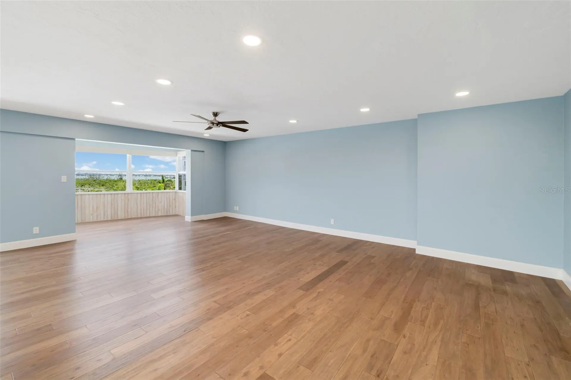 1750 Benjamin Franklin Drive Sarasota FL 34236