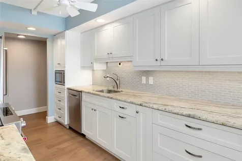 1750 Benjamin Franklin Drive Sarasota FL 34236