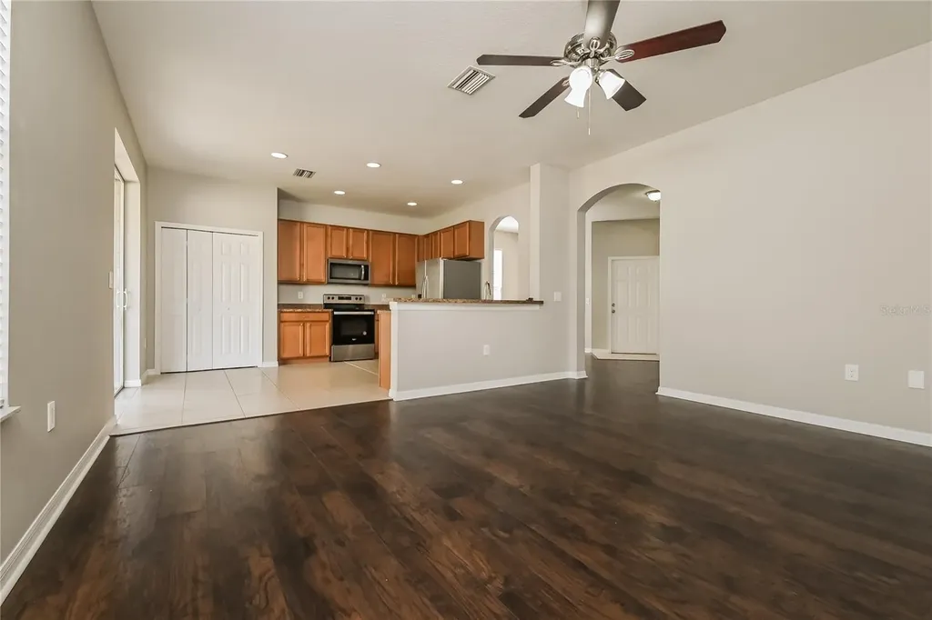 15520 Telford Spring Drive Ruskin FL 33573