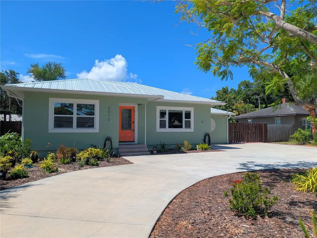 2070 Datura Street Sarasota FL 34239