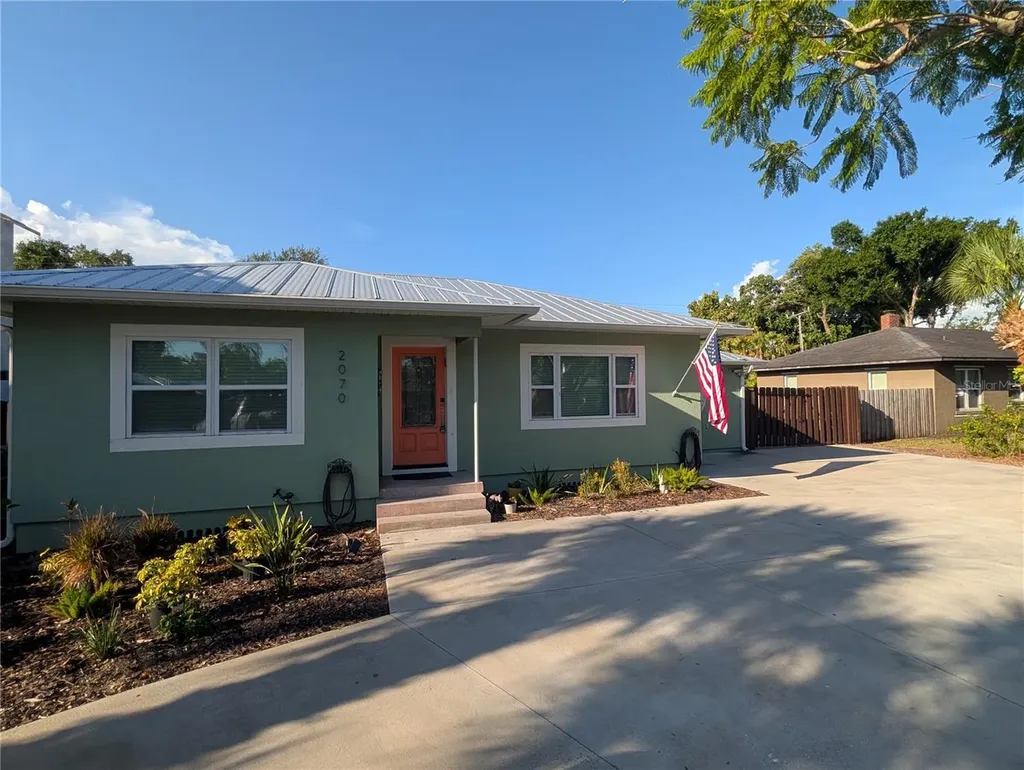 2070 Datura Street Sarasota FL 34239
