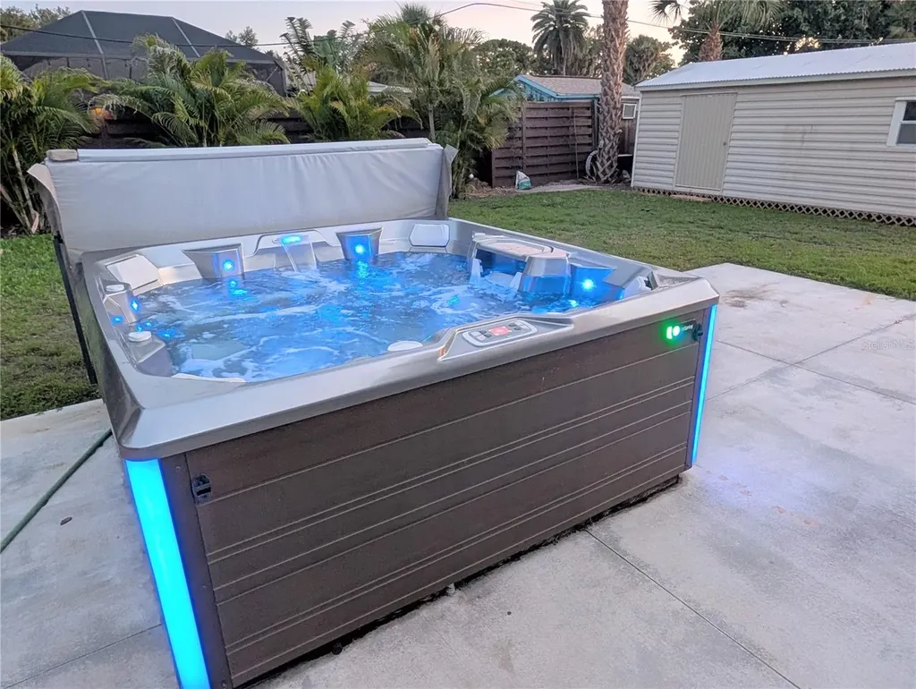 2070 Datura Street Sarasota FL 34239