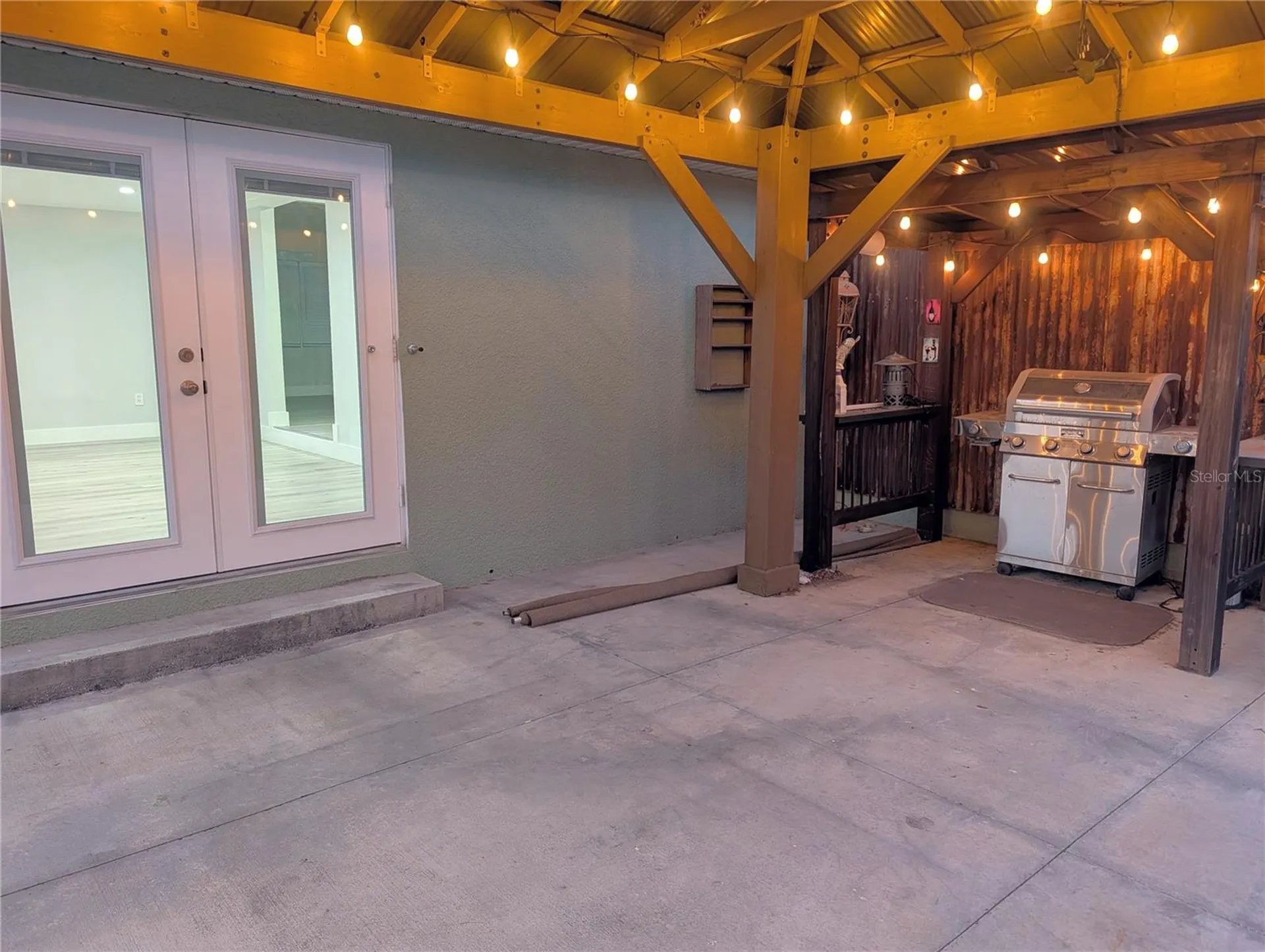 2070 Datura Street Sarasota FL 34239