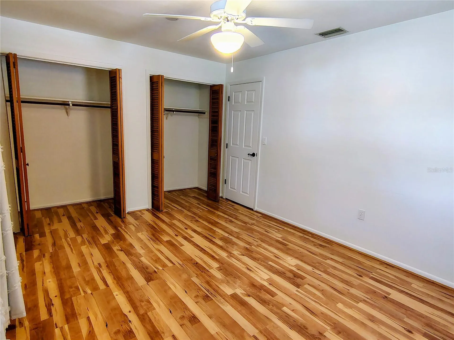 1240 Cr 463 Lake Panasoffkee FL 33538