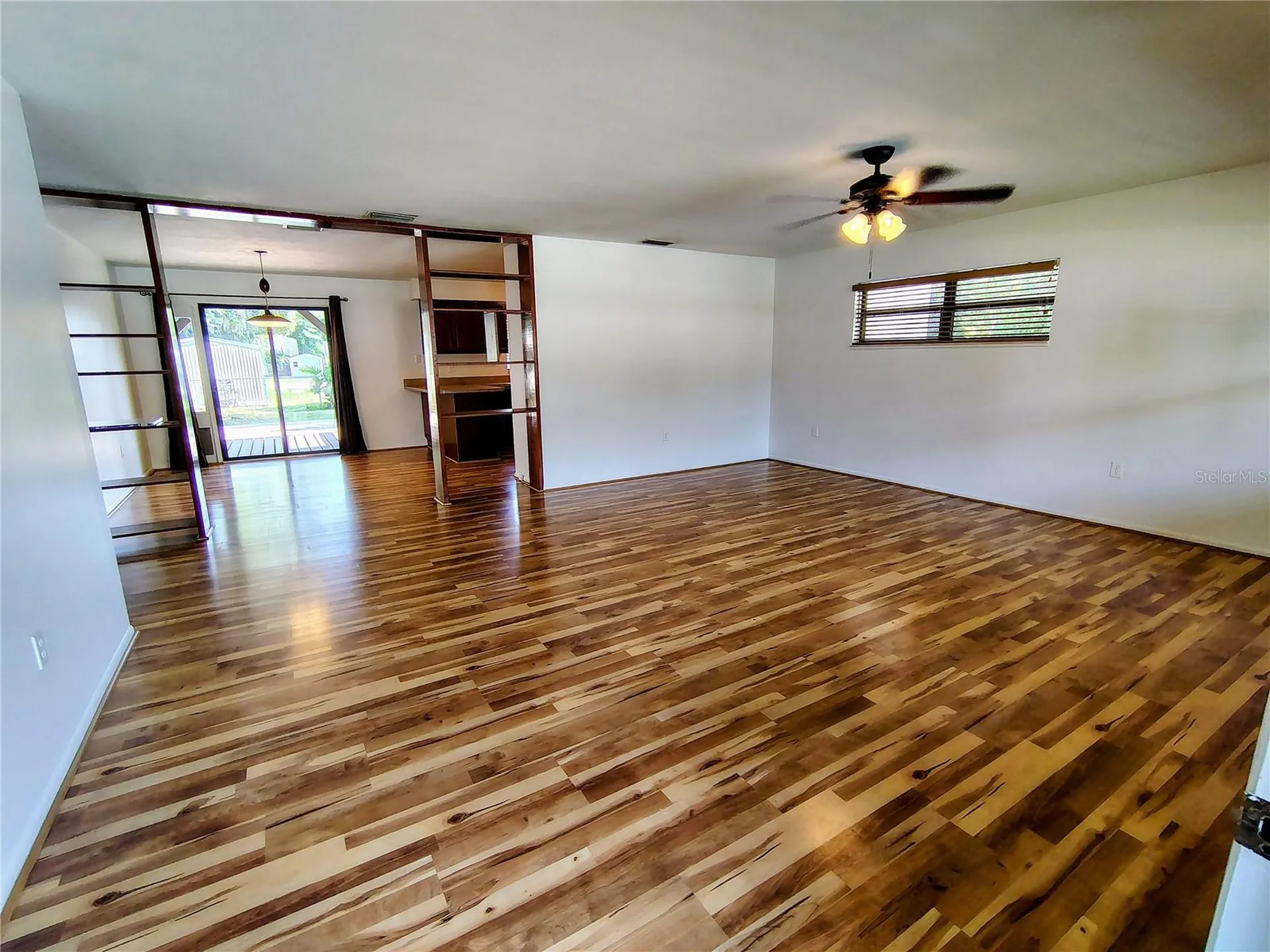 1240 Cr 463 Lake Panasoffkee FL 33538