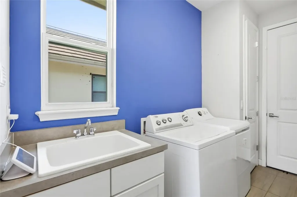 2562 Heritage Green Avenue Davenport FL 33837