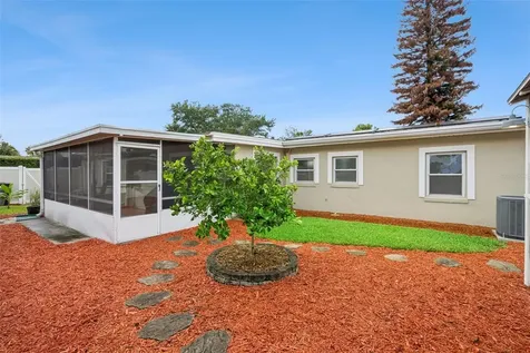 110 N Lakewood Circle Maitland FL 32751