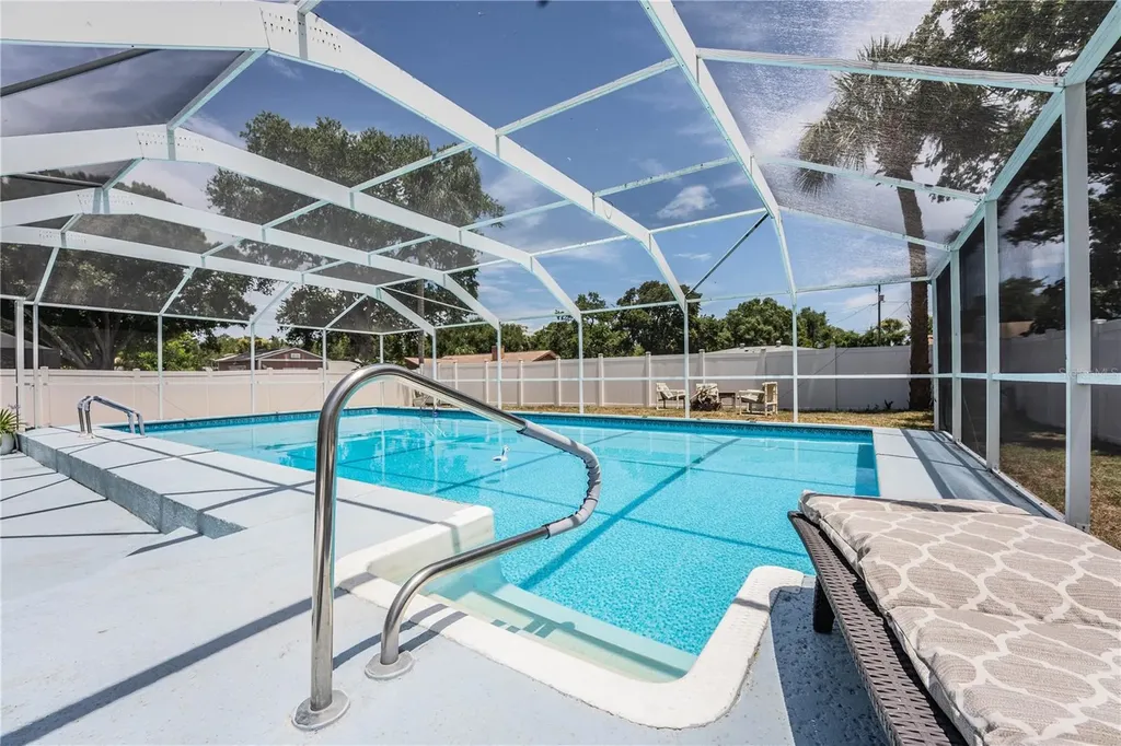 14803 Sunset Drive Largo FL 33774