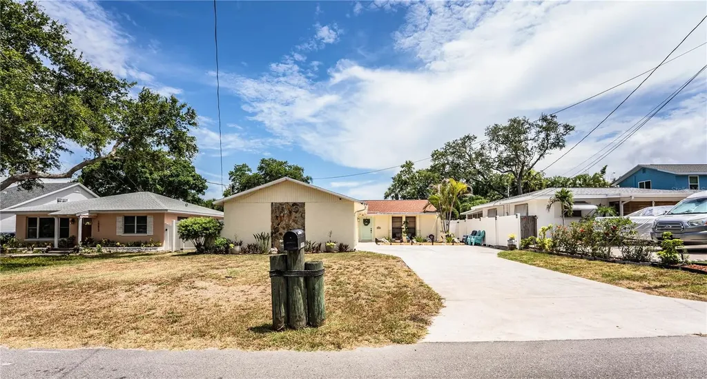 14803 Sunset Drive Largo FL 33774