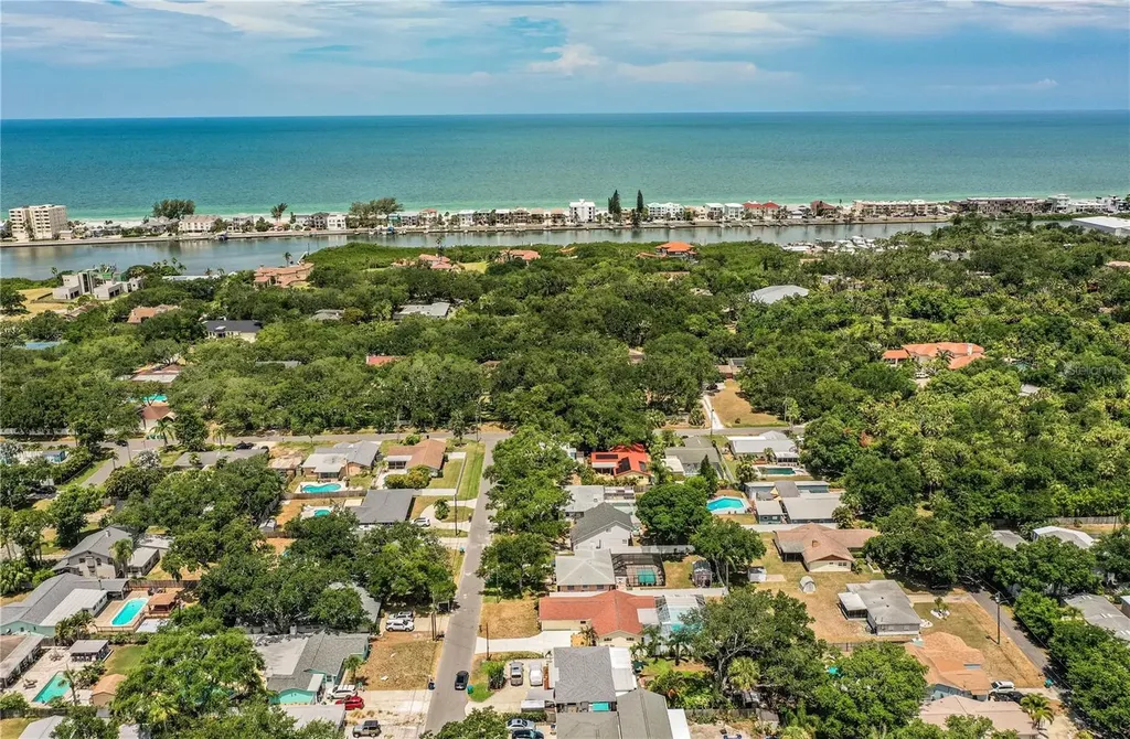 14803 Sunset Drive Largo FL 33774