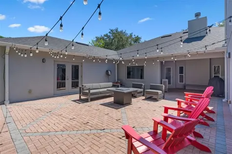 2304 Indian Mound Trail Kissimmee FL 34746