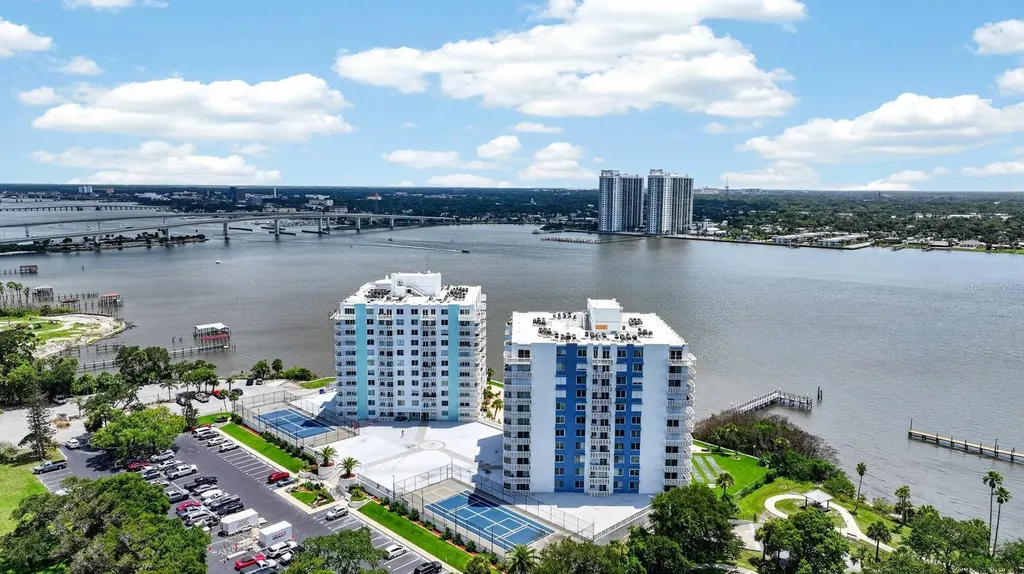 925 N Halifax Avenue Daytona Beach FL 32118