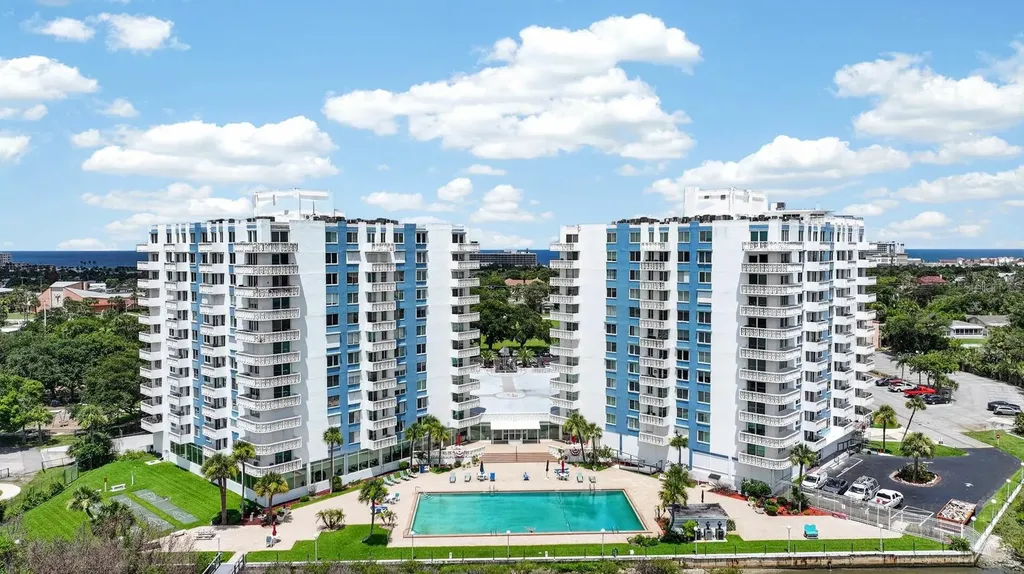 925 N Halifax Avenue Daytona Beach FL 32118