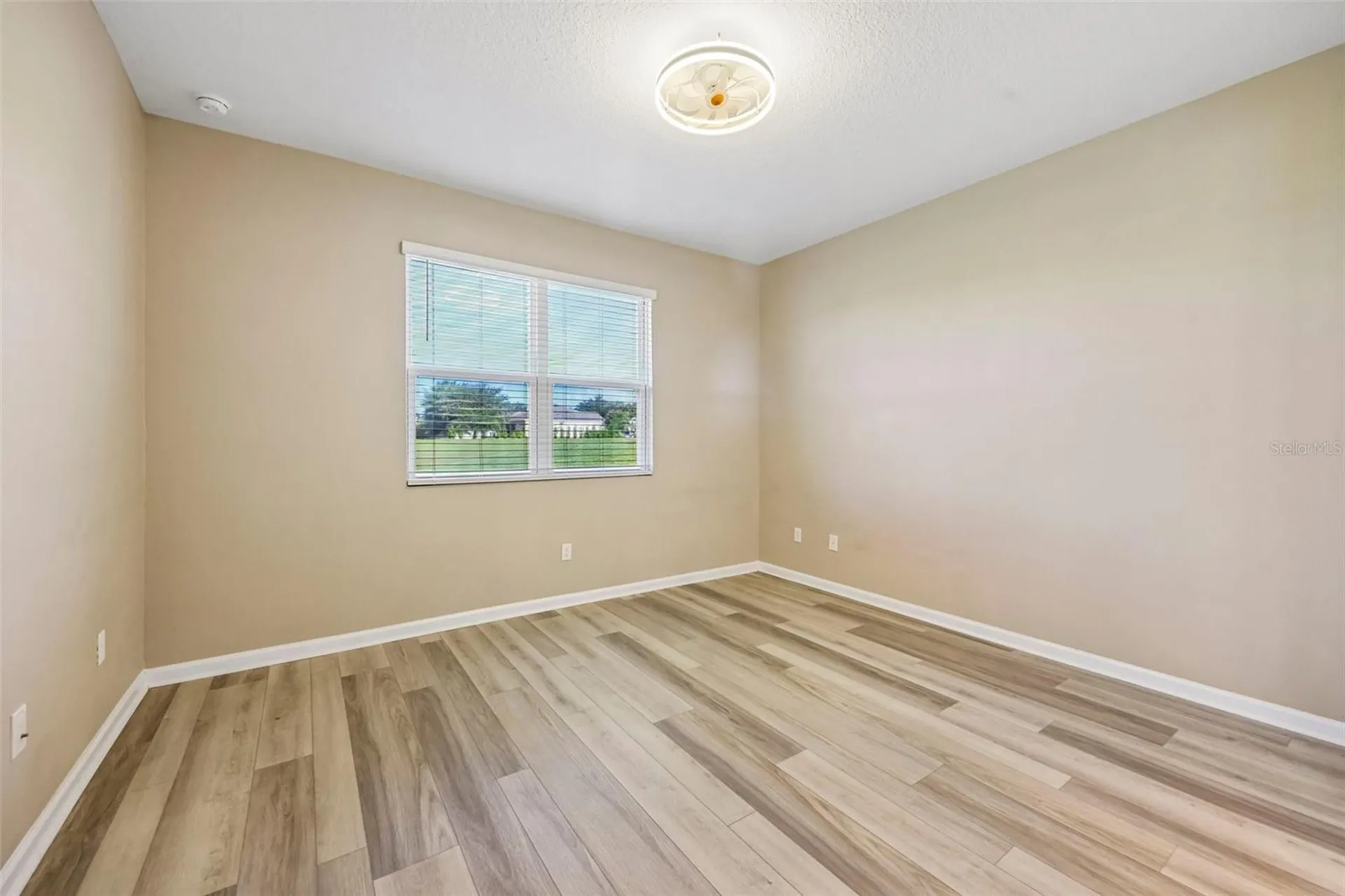 31719 Broadwater Avenue Leesburg FL 34748