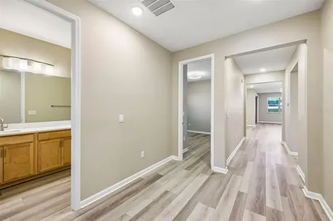 31719 Broadwater Avenue Leesburg FL 34748