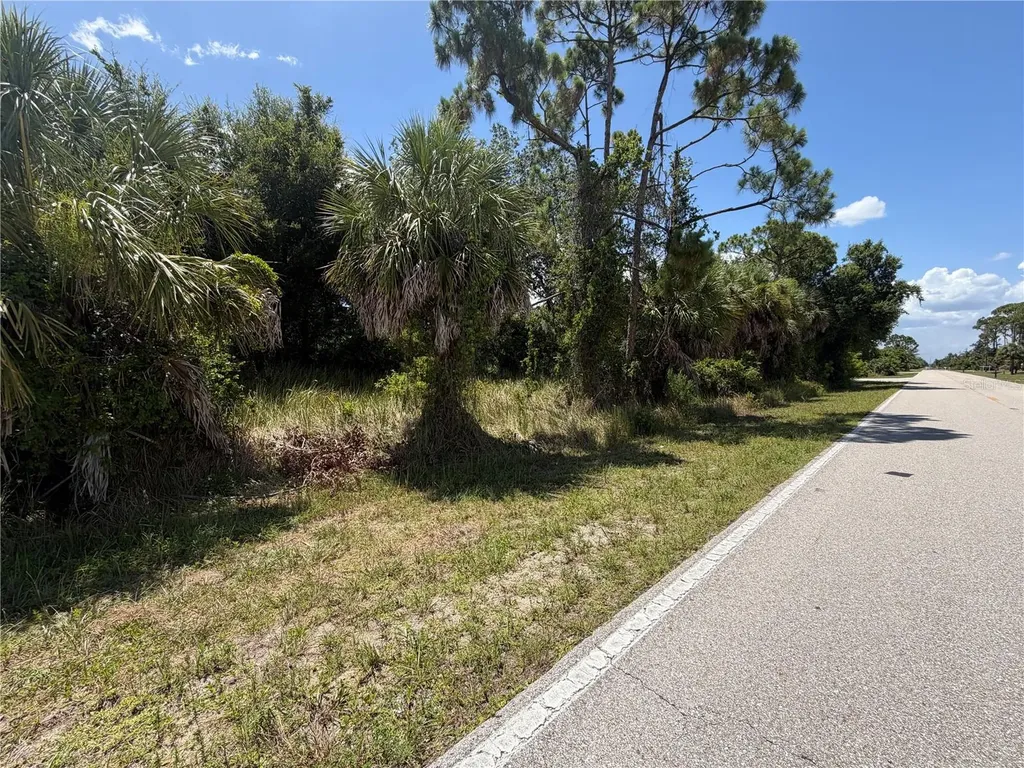 17224 Cliff Avenue Port Charlotte FL 33948