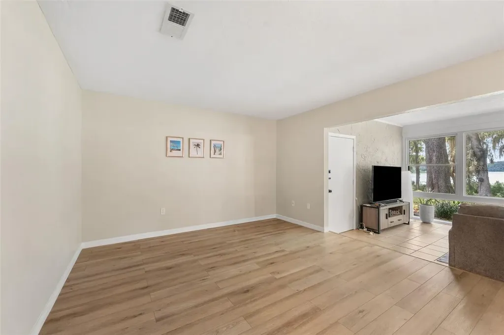 2660 SW 14th Drive Gainesville FL 32608