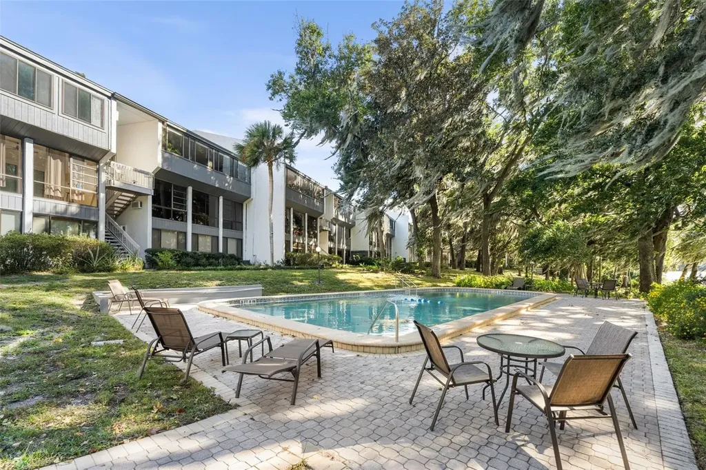 2660 SW 14th Drive Gainesville FL 32608