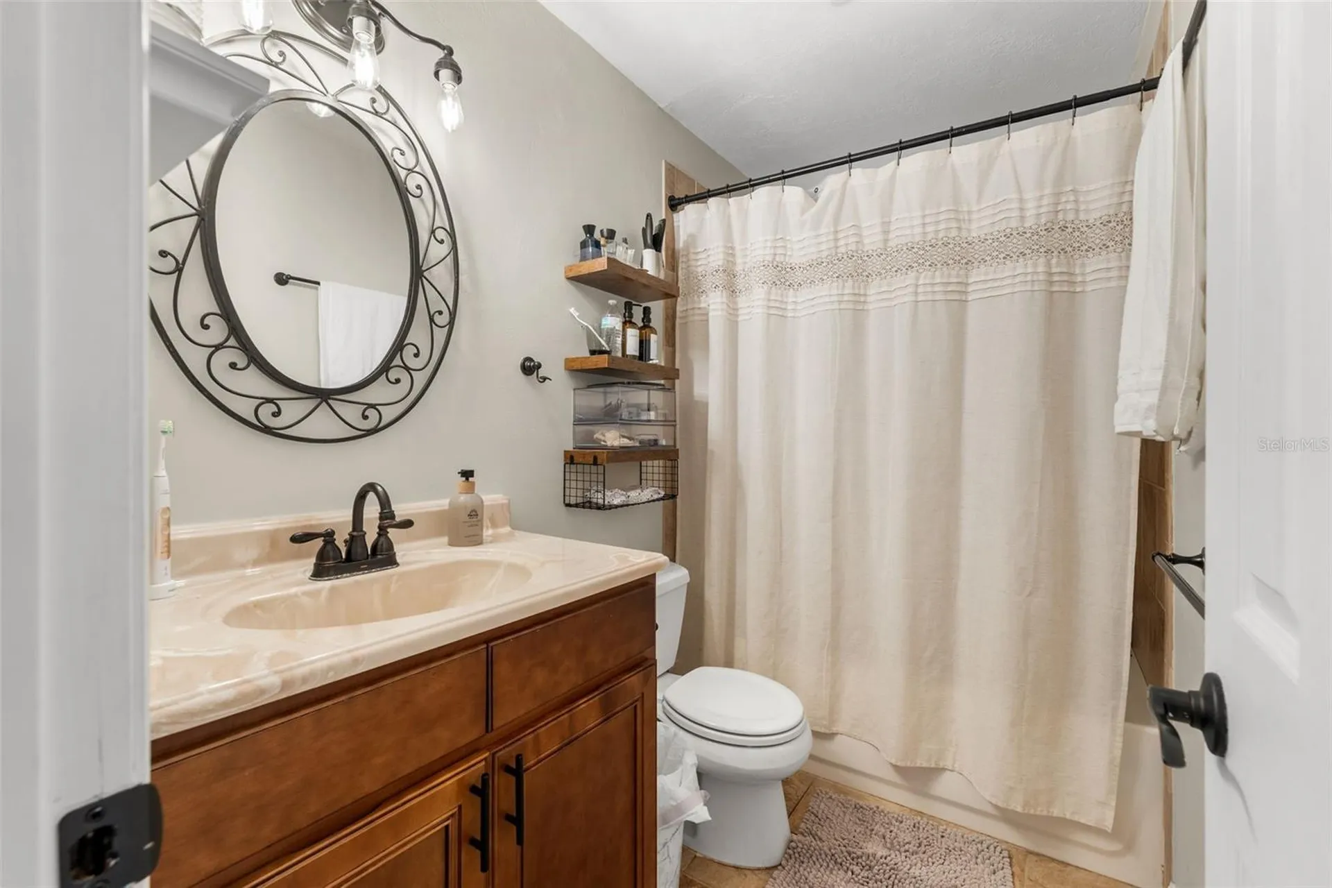 2660 SW 14th Drive Gainesville FL 32608