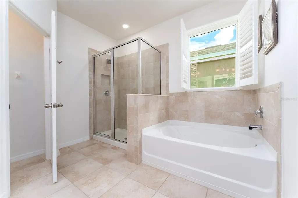 7527 Lantern Park Avenue Apollo Beach FL 33572