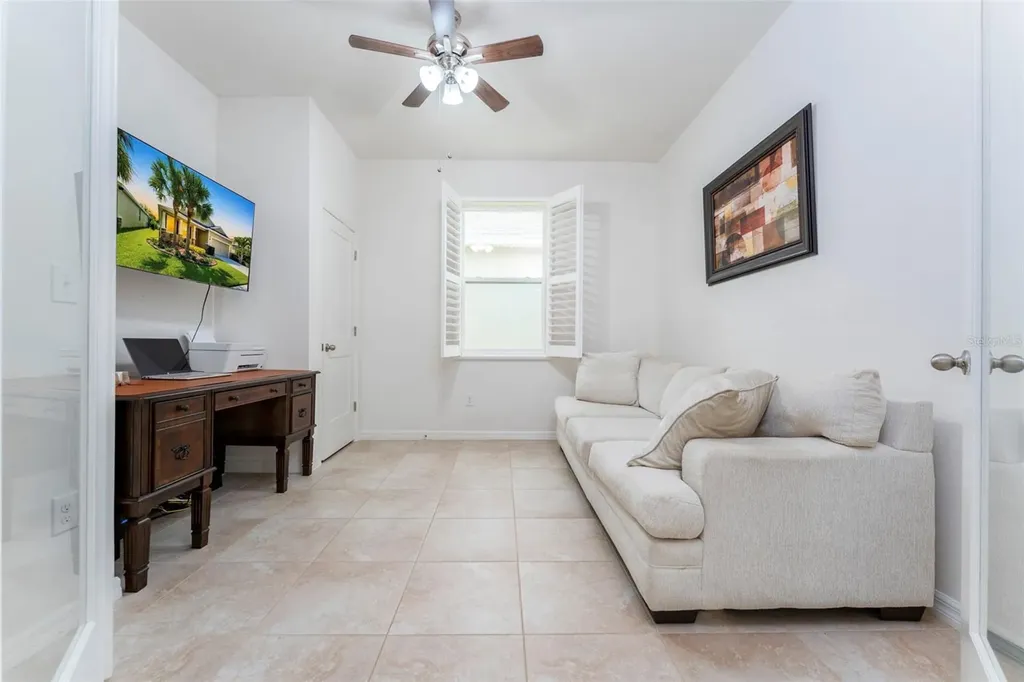 7527 Lantern Park Avenue Apollo Beach FL 33572